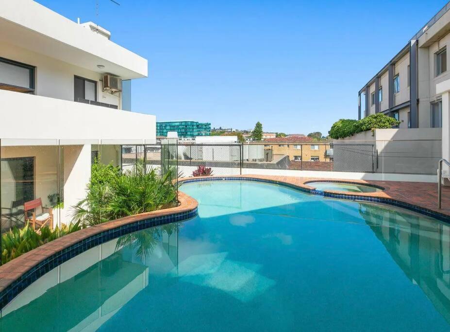 Bondi Beach Waves Beachfront Apartment Sydney Exterior foto