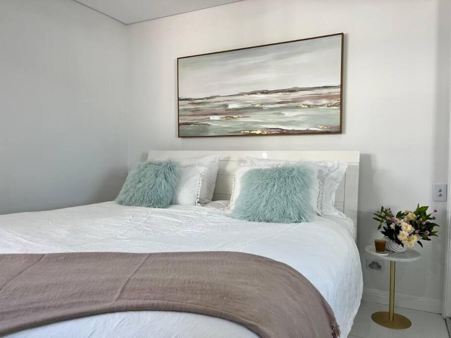 Bondi Beach Waves Beachfront Apartment Sydney Exterior foto